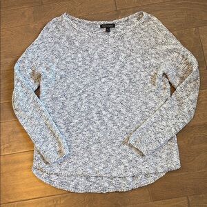 Banana Republic Italian Yarn Sweater Long Sleeve Boat Neck Gray Cream Medium